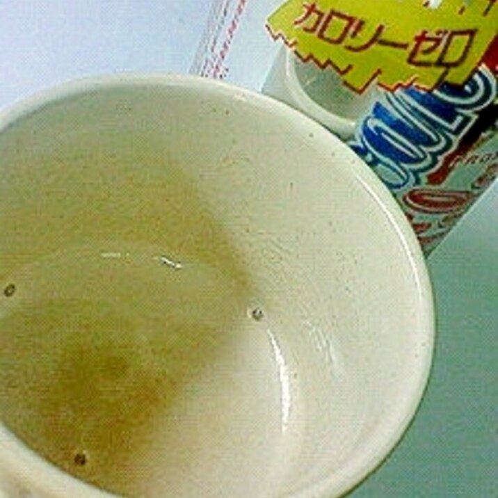 しゅわしゅわ◎牛乳コーラでフロート気分